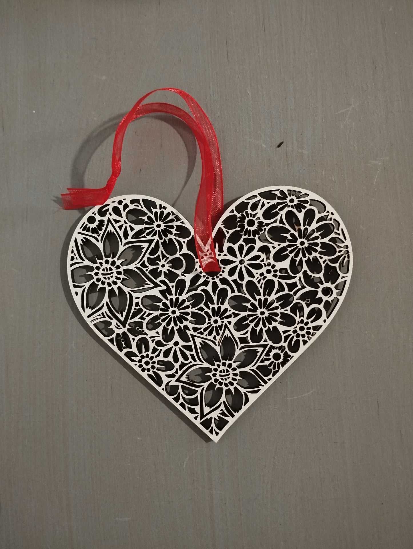 Hanging detailed heart